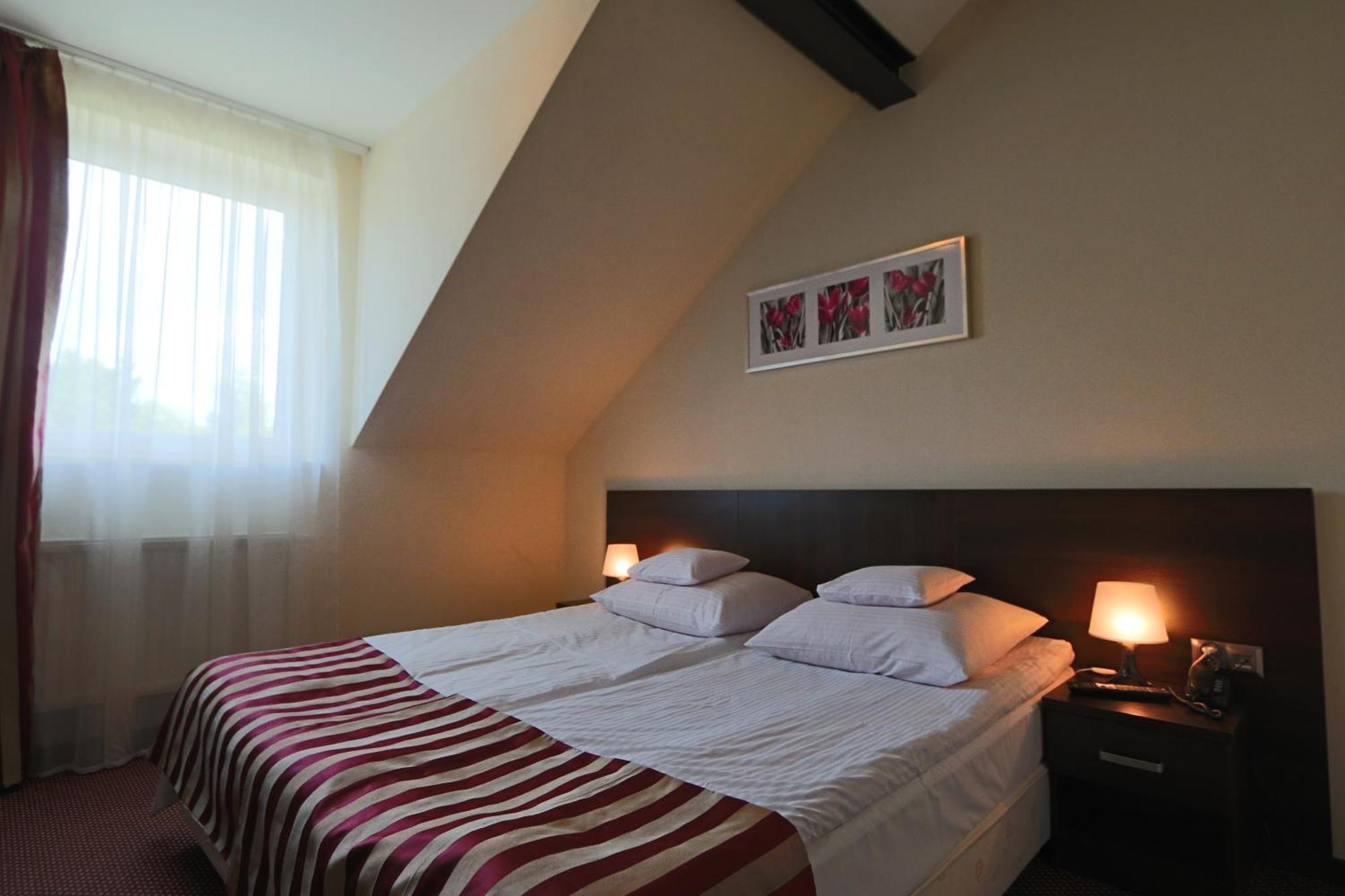 Cztery Wiatry Aparthotel Korytnica  Ngoại thất bức ảnh
